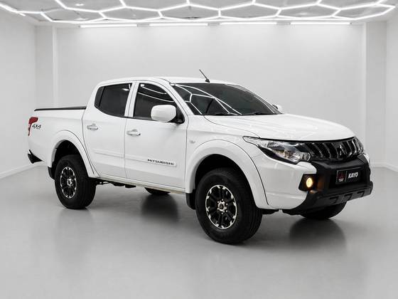 MITSUBISHI L200 TRITON 2.4 16V TURBO DIESEL SPORT GLS CD 4P 4X4 AUTOMÁTICO